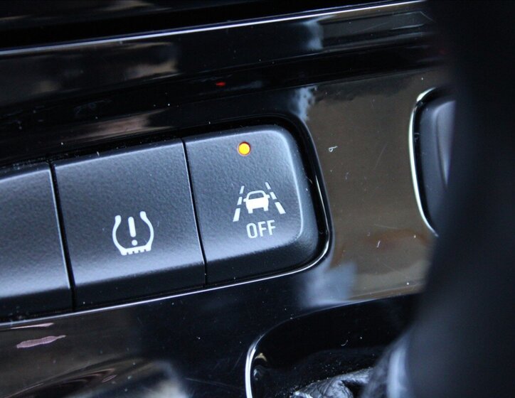 Opel Grandland X SUV / Terénní 1,5 l 96 kw