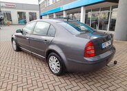 Škoda Superb Sedan / Limuzína 1,9 l 74 kw