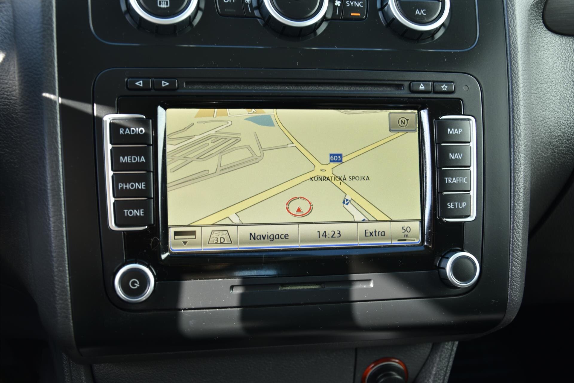 Volkswagen Touran MPV 1,6 l 77 kw