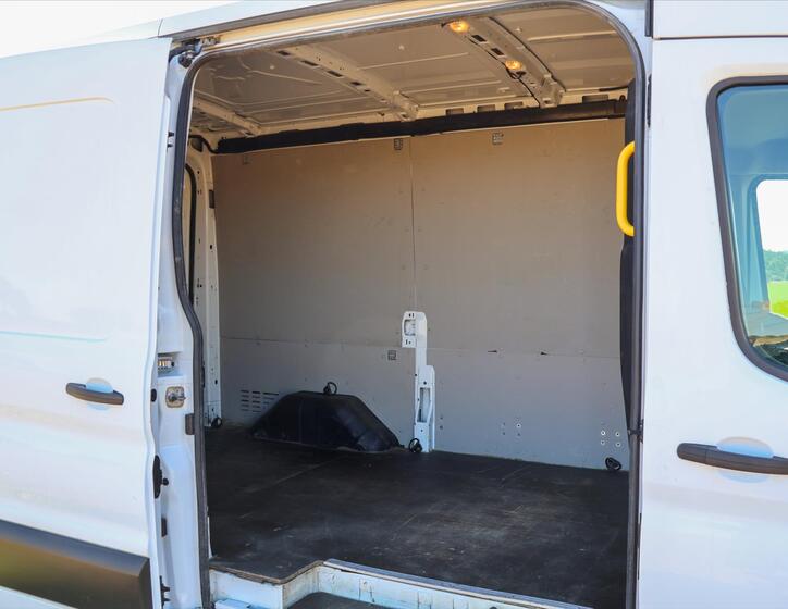 Ford Transit 12