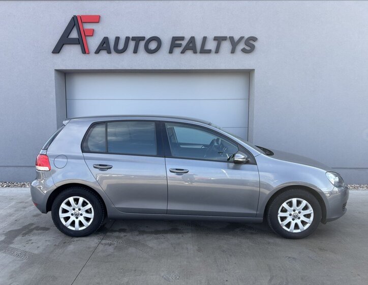 Volkswagen Golf Hatchback 1,2 l 77 kw