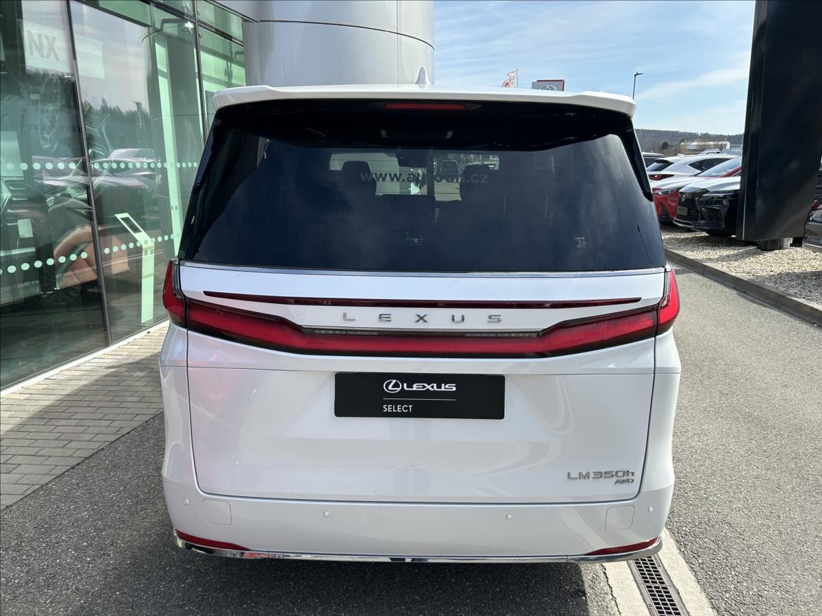 Lexus LM 350h VAN / Minibus 2,5 l 183 kw