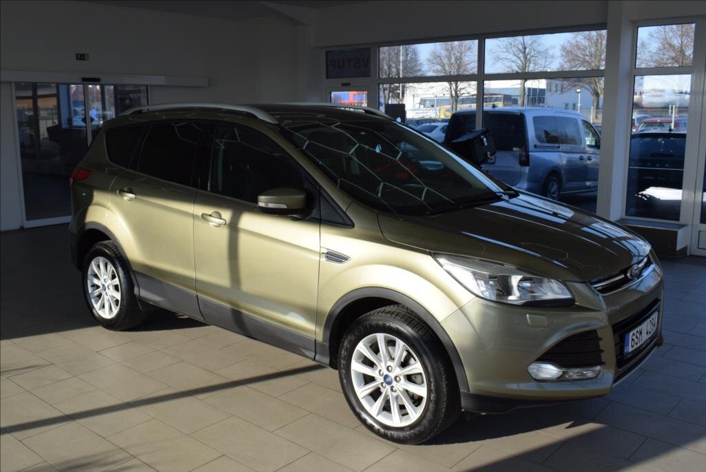 Ford Kuga SUV 1,5 l 110 kw
