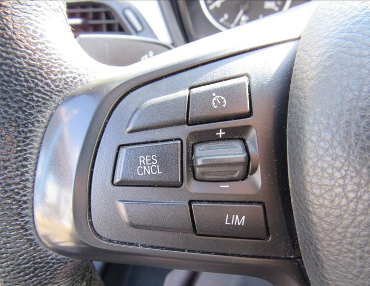 BMW X1 SUV / Terénní 1,5 l 100 kw