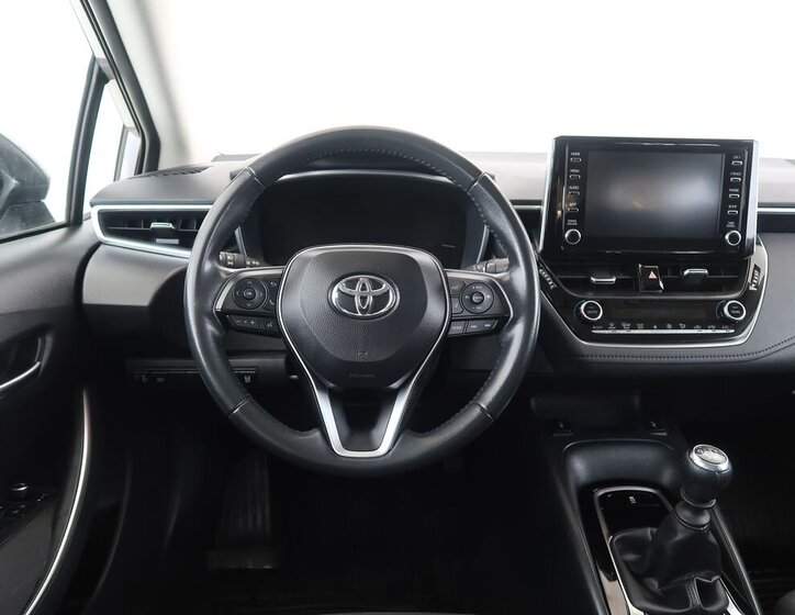 Toyota Corolla Sedan / Limuzína 1,5 l 92 kw