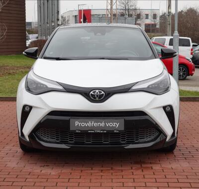 Toyota C-HR 2