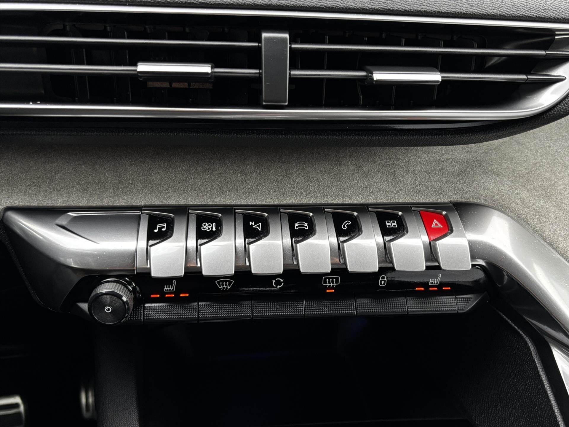 Peugeot 5008 SUV 2,0 l 130 kw