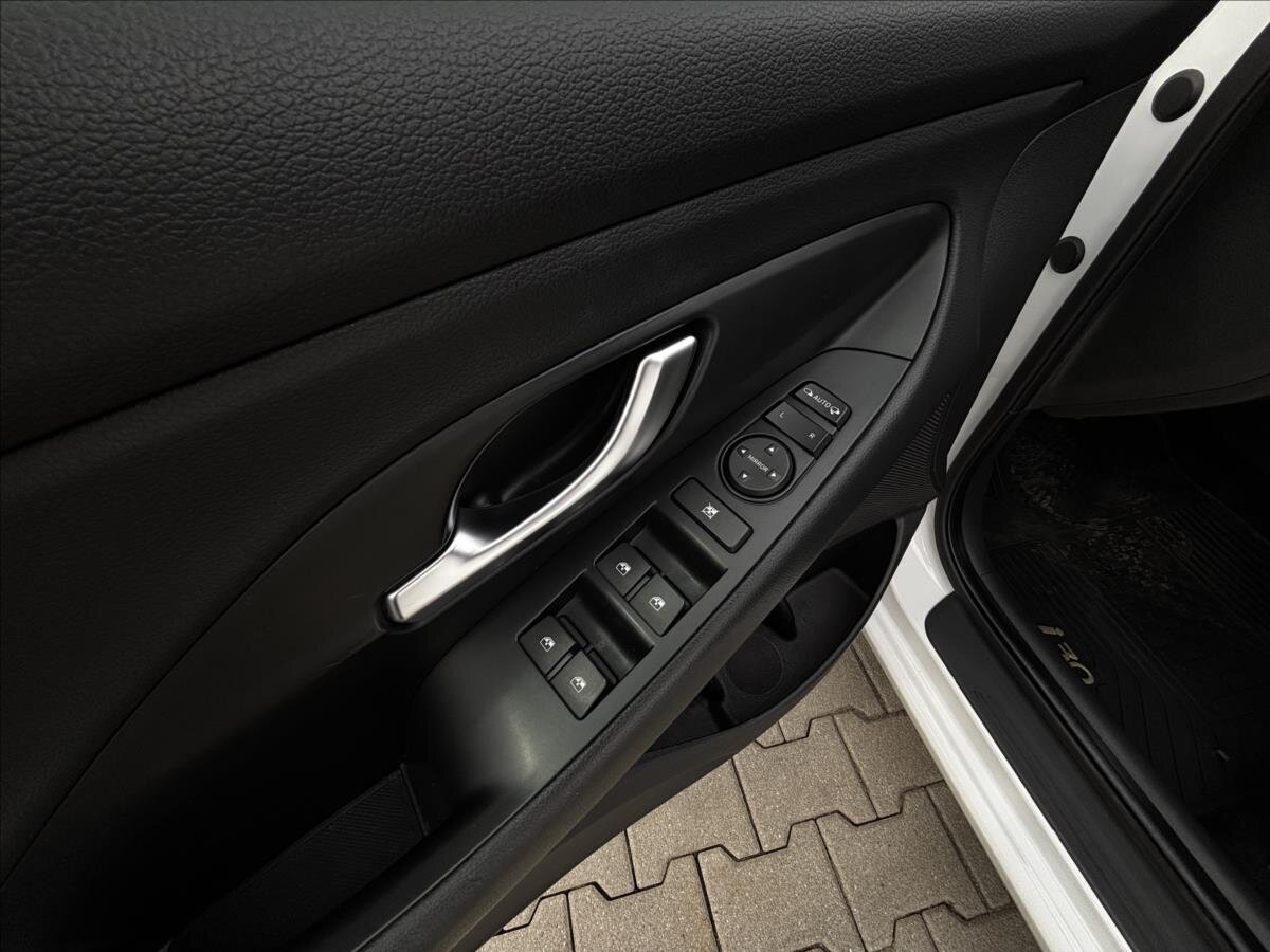 Hyundai i30 Kombi 998,0 88 kw