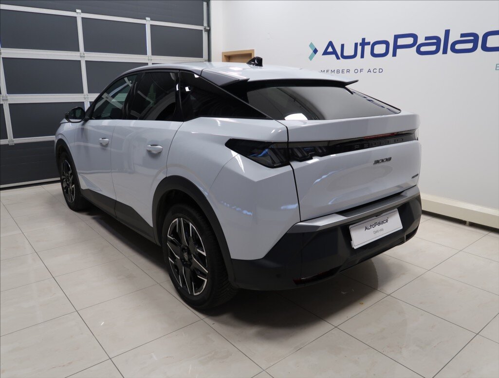 Peugeot 3008 SUV / Terénní 1,2 l 100 kw