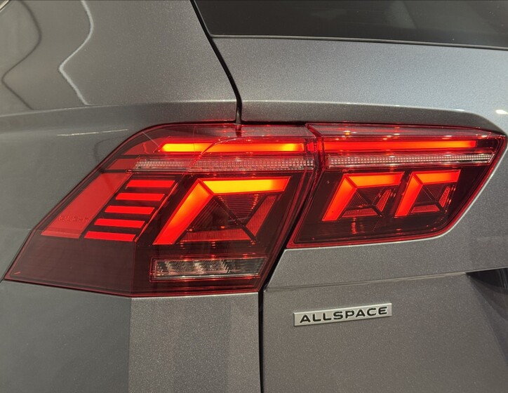 Volkswagen Tiguan Allspace 13
