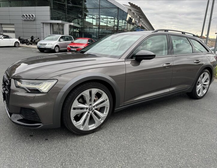 Audi A6 Allroad Kombi 3,0 l 210 kw