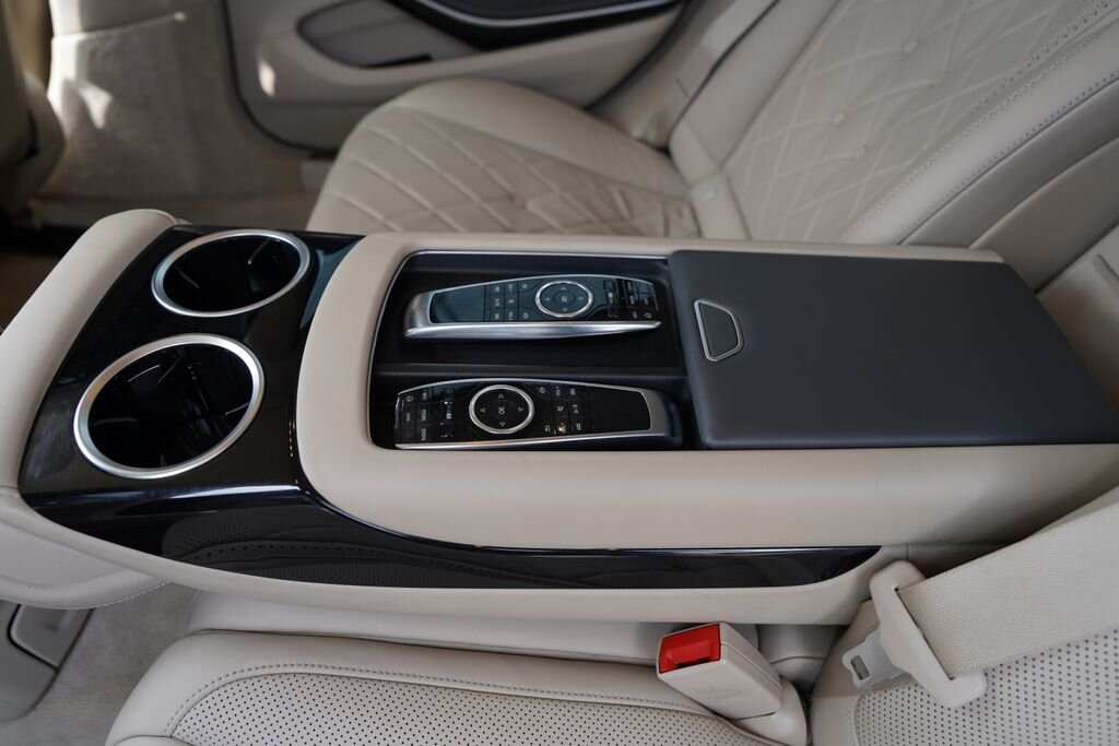 Mercedes-Benz Třídy S Sedan / Limuzína 4,0 l 345 kw