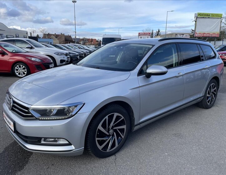 Volkswagen Passat Kombi 2,0 l 110 kw