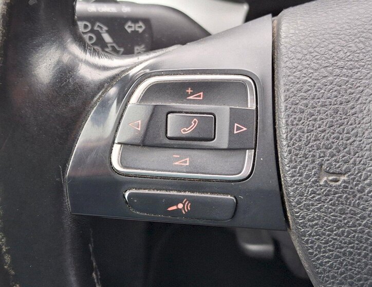 Volkswagen Golf Hatchback 1,6 l 77 kw