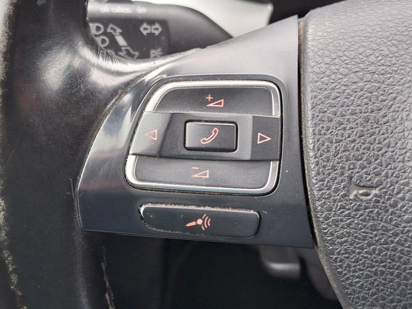 Volkswagen Golf Hatchback 1,6 l 77 kw