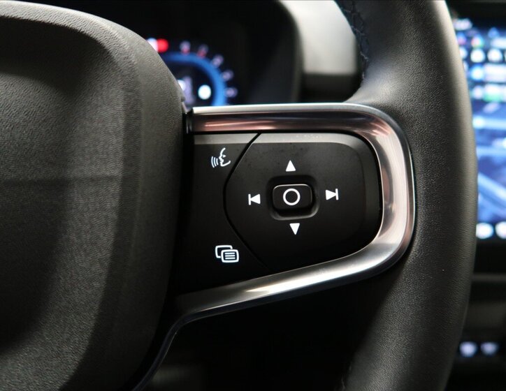 Volvo XC40 SUV 2,0 l 120 kw