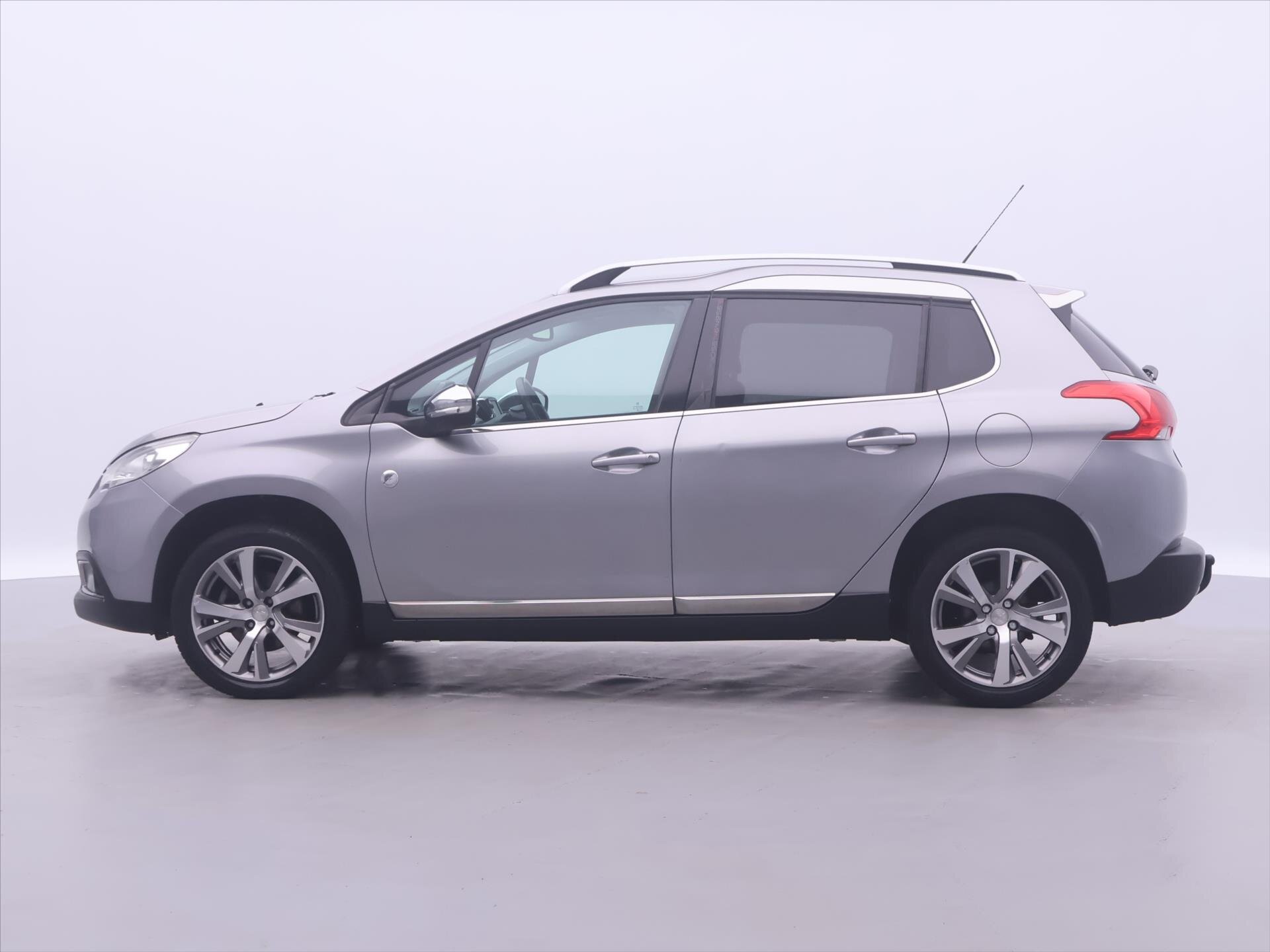 Peugeot 2008 SUV / Terénní 1,2 l 81 kw