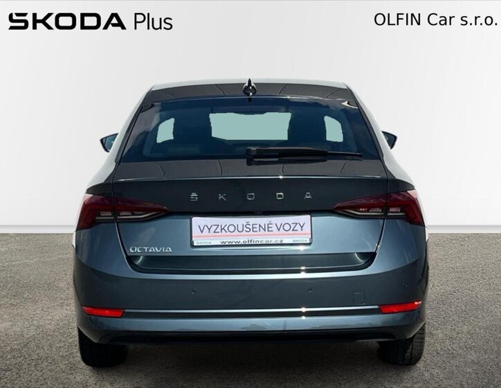 Škoda Octavia Sedan / Limuzína 1,5 l 110 kw
