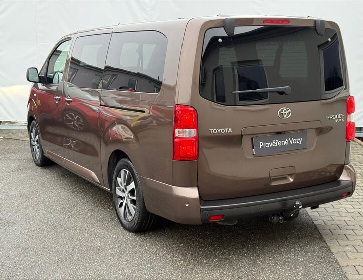 Toyota ProAce VAN-Minibus 2,0 l 130 kw