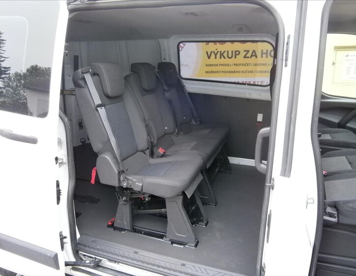 Ford Transit Custom Kombi 2,2 l 74 kw