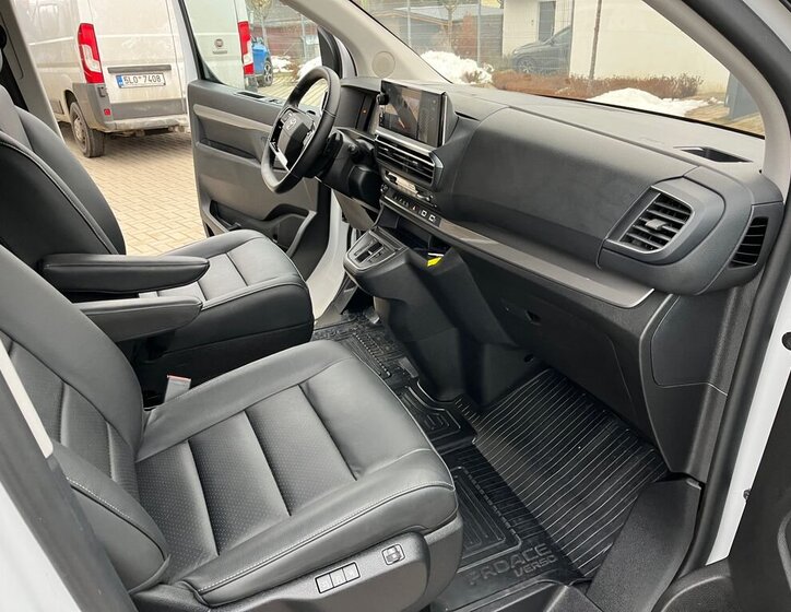 Toyota ProAce Verso 17
