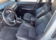 Suzuki Vitara SUV / Terénní 1,4 l 95 kw