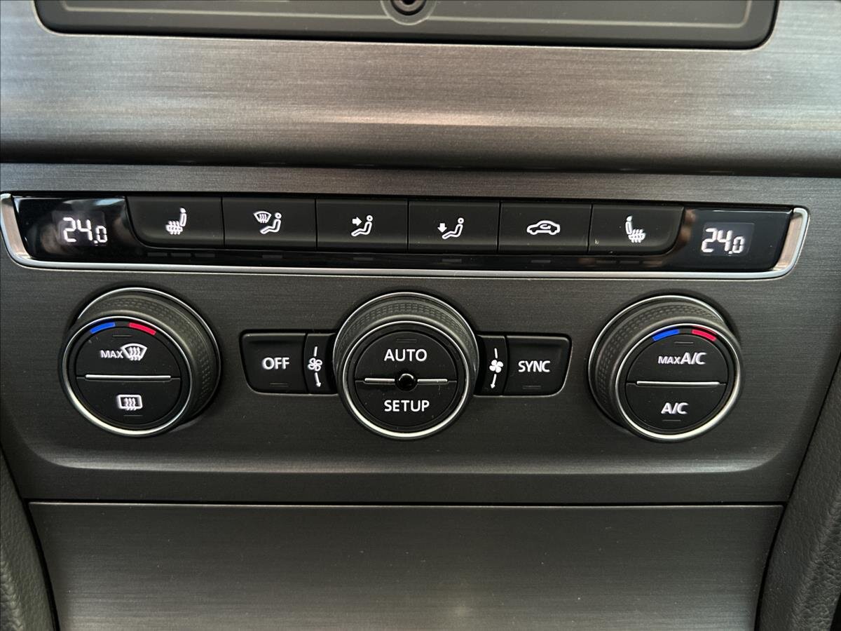 Volkswagen Golf Hatchback 1,2 l 77 kw