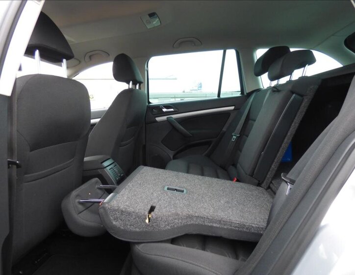 Škoda Octavia Kombi 2,0 l 103 kw