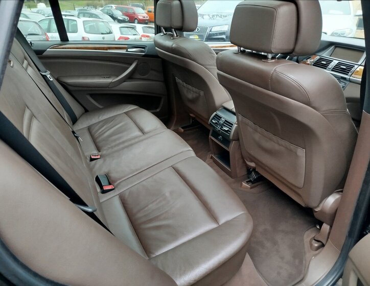 BMW X5 SUV / Terénní 3,0 l 173 kw