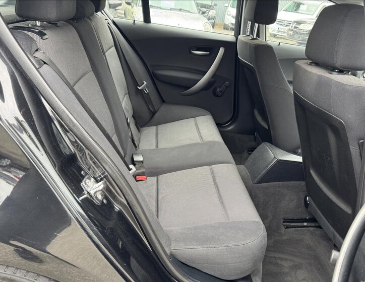 BMW Řada 1 Hatchback 2,0 l 90 kw