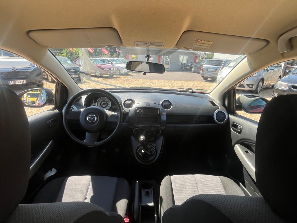 Mazda 2