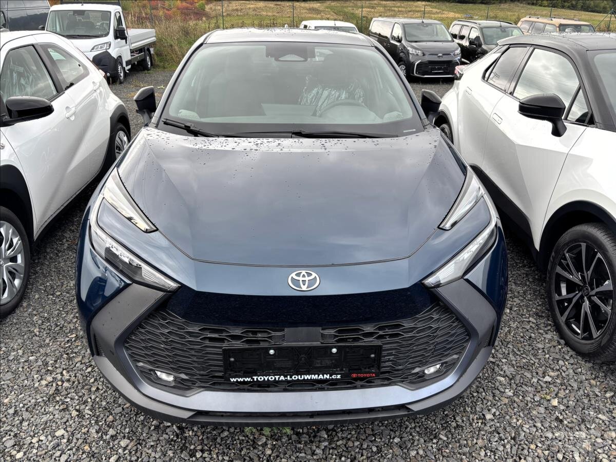 Toyota C-HR SUV 1,8 l 103 kw