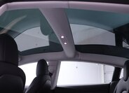 Tesla Model 3 Sedan 0,0 366 kw