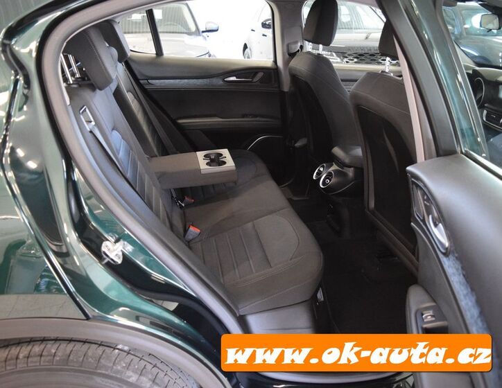 Alfa Romeo Stelvio 16