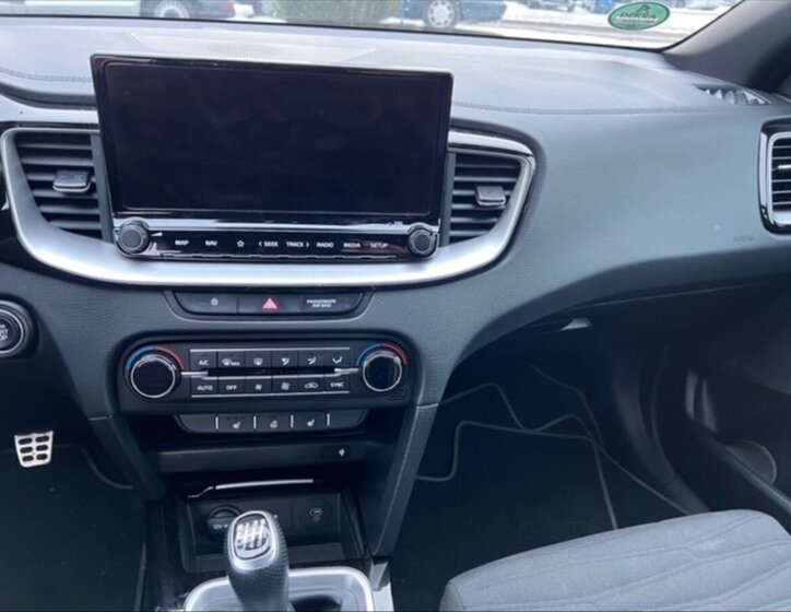 KIA Ceed Kombi 1,5 l 117 kw