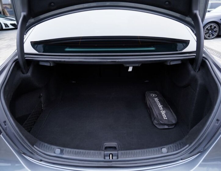 Mercedes-Benz Třídy E Sedan 2,0 l 143 kw