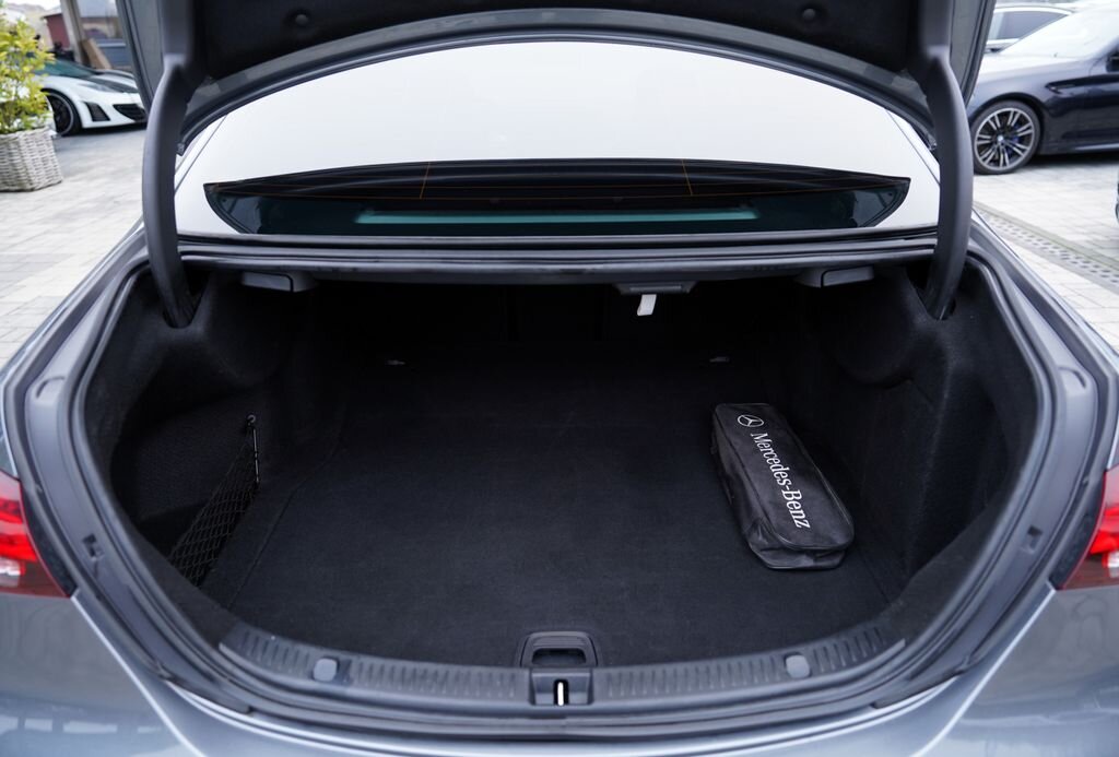 Mercedes-Benz Třídy E Sedan 2,0 l 143 kw