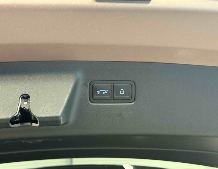 Hyundai Santa Fe SUV 1,6 l 117 kw