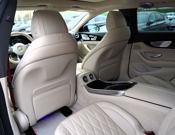 Mercedes-Benz AMG GT Sedan / Limuzína 3,0 l 325 kw