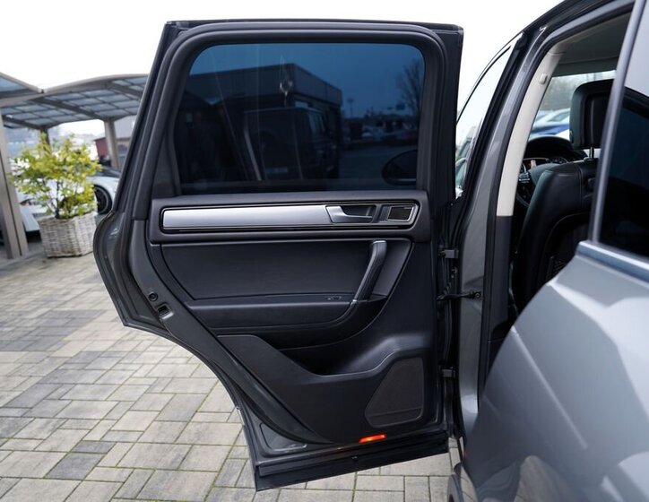 Volkswagen Touareg 16