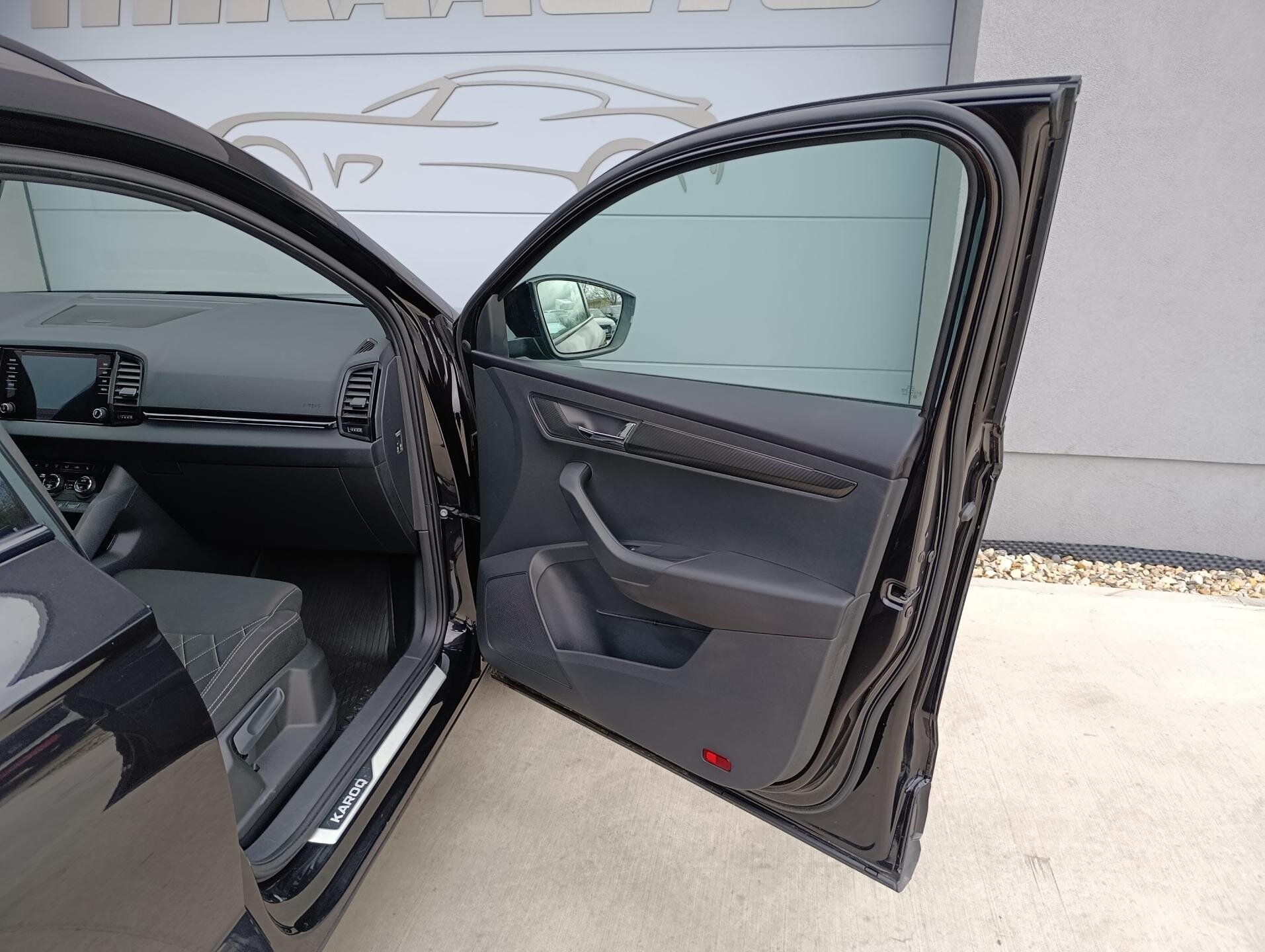 Škoda Karoq SUV / Terénní 1,5 l 110 kw