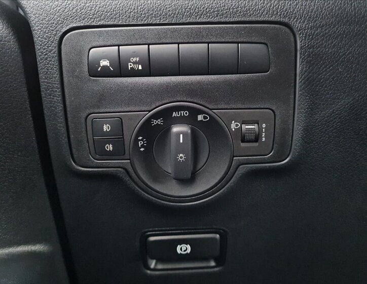 Mercedes-Benz Vito MPV 2,0 l 174 kw