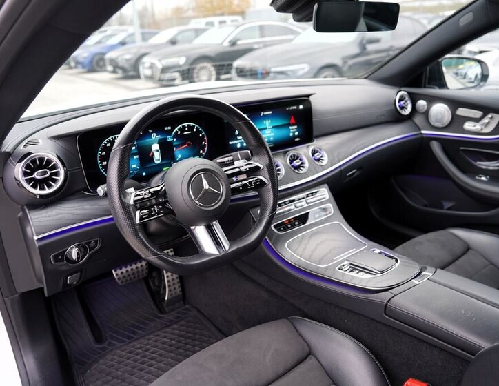 Mercedes-Benz Třídy E 23