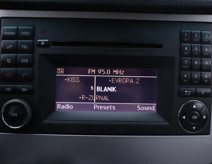 Mercedes-Benz Viano 17