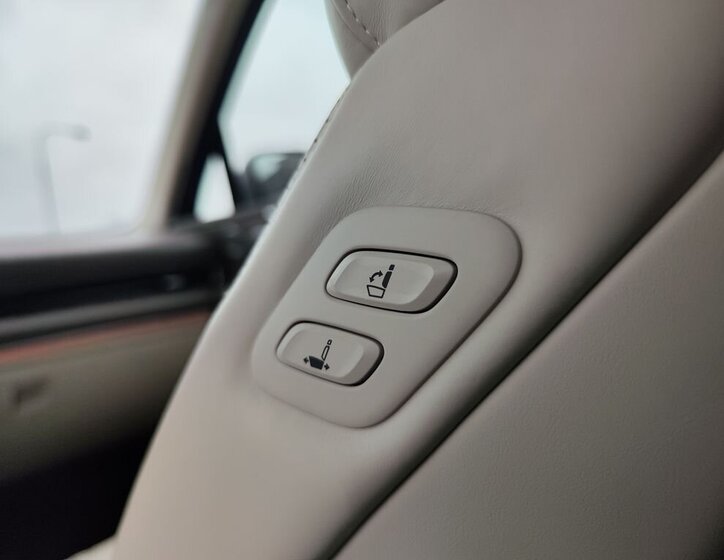 Ostatní Ostatní SUV 3,5 l 279 kw