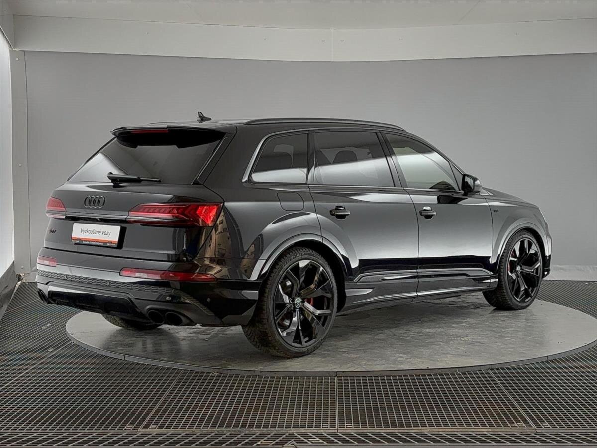Audi SQ7 Kombi 4,0 l 320 kw