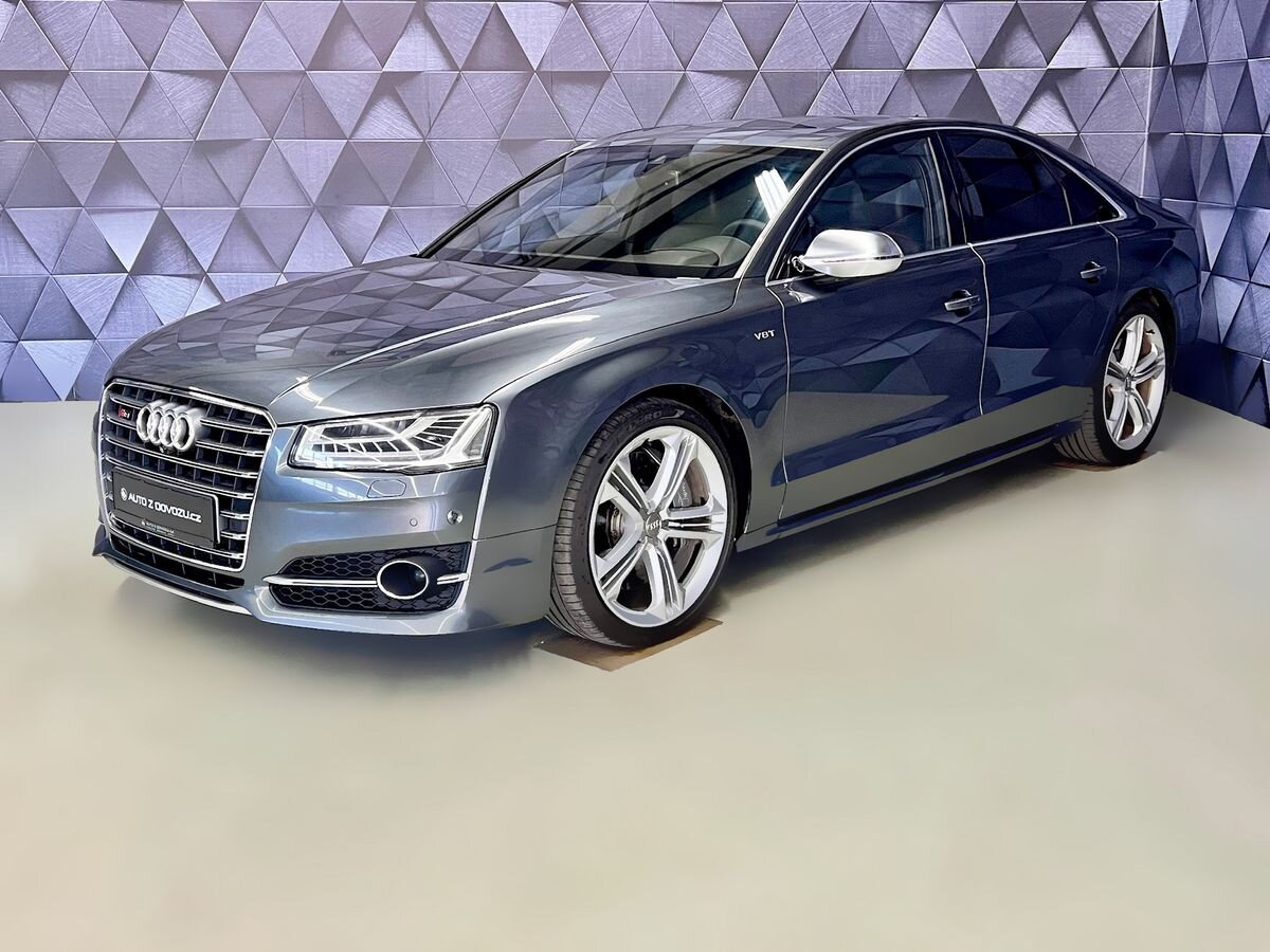 Audi S8 Sedan / Limuzína 4,0 l 382 kw