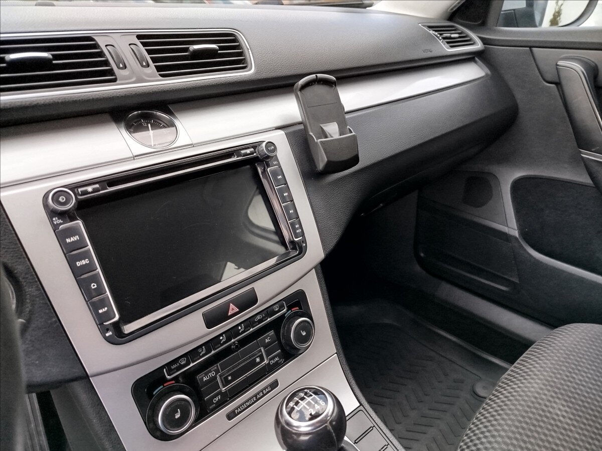 Volkswagen Passat Kombi 2,0 l 103 kw