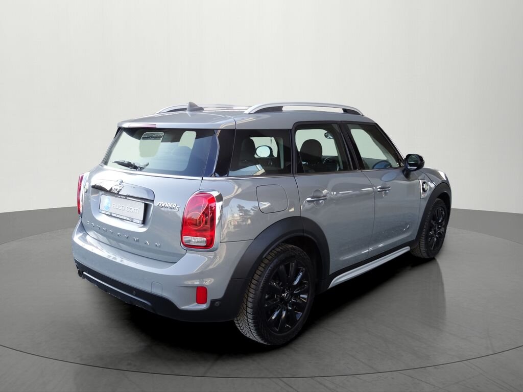 Mini Ostatní Kombi 1,5 l 165 kw