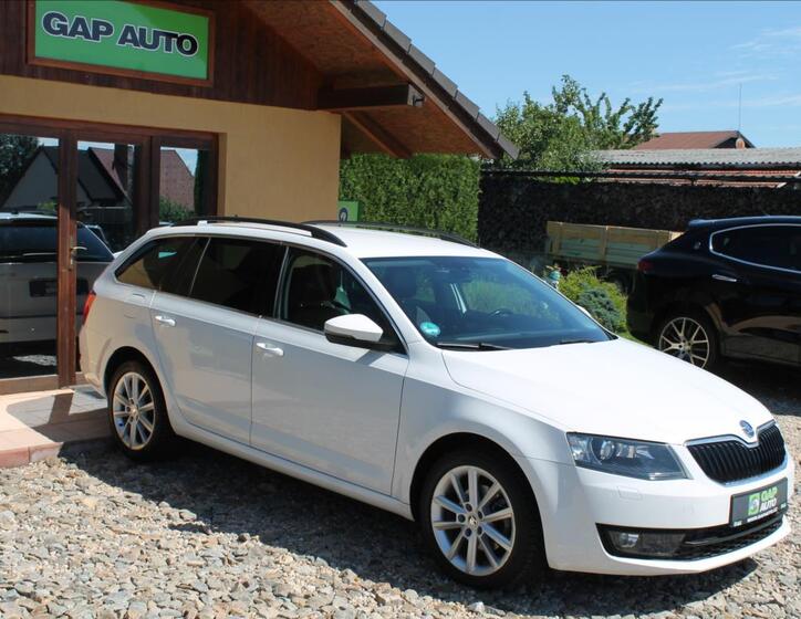 Škoda Octavia 1